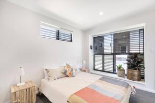 Pet Friendly Funky Coastal Loft Off street parking - 1