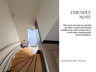 Near hotspots stay, central room w shared kitchen - 1