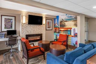 Clarion Pointe Racine - Mount Pleasant - 2