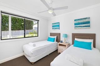 Tomaree Road 16 - 3