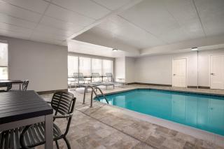 Spark by Hilton Columbus East Pickerington - 1