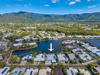 Villa Aura - 4BR - Pool - Lagoon Views - 1