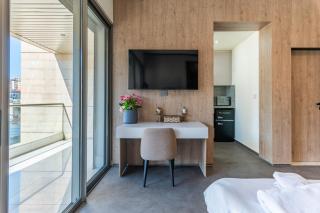 Maven Studio & Balcony in Jounieh - 8