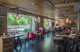 Fudi Grand Hotel, Heritage Building Near Xintiandi, Tianzifang & Metro Line 9, Shanghai - 2
