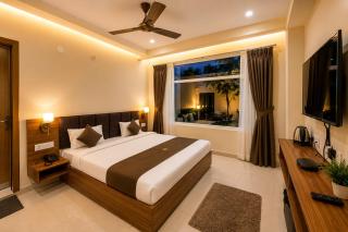 Hotel Urban Residency, Near Prayagraj Junction - 7