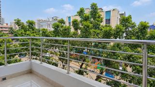 Executive Inn - The Bay Suites - 7