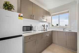 Newly Renovated Geelong Serviced Apartments by Short & Long Stays - 9