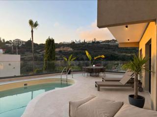Modern Luxury Villa with private Pool - 7