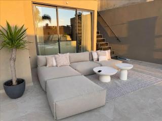 Modern Luxury Villa with private Pool - 4