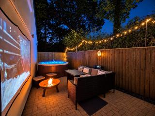 Love Cottage - 9