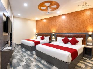 Golden Sands Hotel Near Mumbai Airport T2 - 7