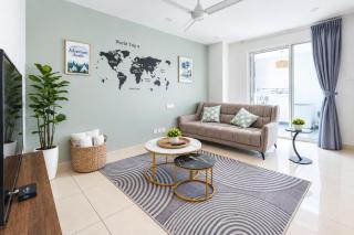 High Floor Partial Seaview 2BR Suite Near Gurney Mansion One 26 - 5