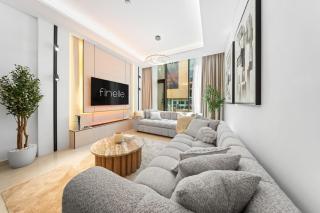 Brand New JVC Apt w Pool Walk to Circle Mall - 9