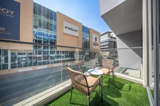 Brand New JVC Apt w Pool Walk to Circle Mall - 1