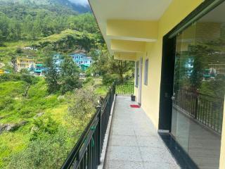 Rudra Trails Homestay and Cafe - 3