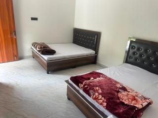 Rudra Trails Homestay and Cafe - 2