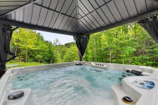 Cabin Retreat & Spa - La Cozy Creek Cabin - 9