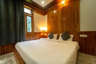 The Mountain Hideout Cafe & Home Stay - 0