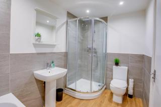 Spacious 4 BR Kelham Stay 8Beds 10Guests - 8