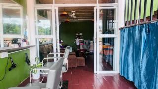 Funny Riverside Backpackers - 6