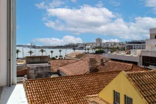 Downtown Portimão Apartment with River View and AC by Lisbeyond - 0