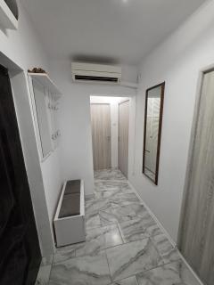 Apart SimBro - 3