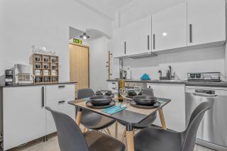 Stylish & Bright apartment in the Heart of Glyfada - 7