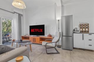 Stylish & Bright apartment in the Heart of Glyfada - 1