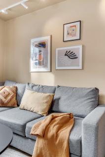 The Arctic Suites with Free Parking - 8