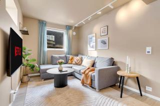 The Arctic Suites with Free Parking - 6