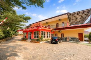 Kampung Abdi Resort Syariah Mitra RedDoorz - 7