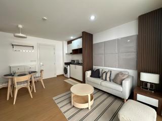 6th Avenue Sukhumvit BKK 306 BTS Asoke Sofabed - 0