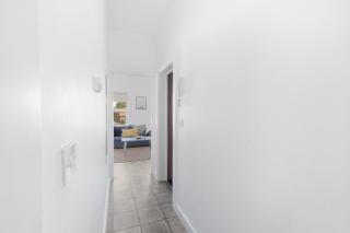 West Ealing Serviced Apts- 2 Bedroom 2 Bath Parking Near Station with Off Street Parking By 360Stays - 4