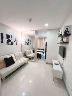 The Brume & Bough Condotel - Mega Tower I - 0