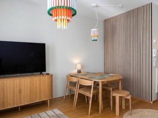 Stylish 1BR Apt with Balcony - Prime Location in Helsinki - 4