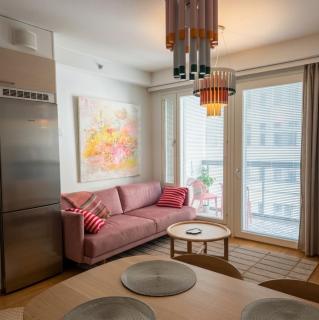 Stylish 1BR Apt with Balcony - Prime Location in Helsinki - 3