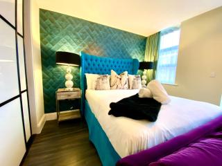 Stunning Apartment Suite - Free Parking & WiFi! - 5