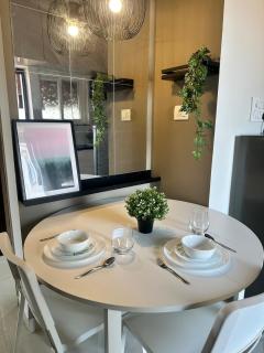 Cozy and Peaceful Entire 2Bhk near US consulate - 8