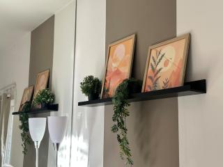 Cozy and Peaceful Entire 2Bhk near US consulate - 9