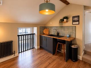 The Vault - Boutique Cosy Peak District Retreat - 1