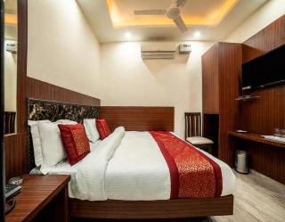 Hotel Shiv Anand House 2 mints from Railway Station - 5