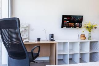Modern Elegant UNIC Studio Suite - 2