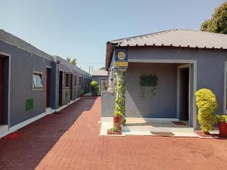 Baroka Overnight Accommodation - 1