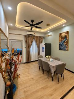 Arlyn's Homestay - 9