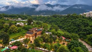 Pleasant Tree Hotels - Luxury Stay Amidst Nature - 0