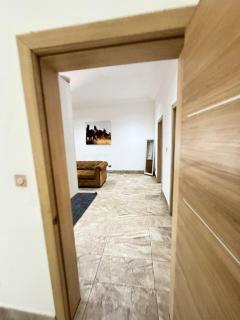 Modern & Affordable 2Bed 3Bath Apt in Adjiringanor - 5