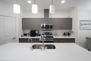 Spacious 3-Bedroom Duplex in Cy Becker - 5