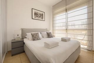 Splendor 2-BR in Melchet by HolyGuest - 5
