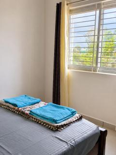 305 Stylish 2BHK by Everloft with Balcony - 8
