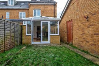 Large Hampton Hargate House w Parking & Garden - 7